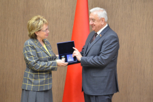 М.Щёткина награждена орденом МПА СНГ «Содружество»