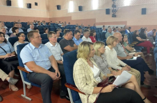 Член Совета Республики Г.Протосовицкий провел круглый стол 
с руководителями организаций, обслуживающих учреждения образования Столинского района
