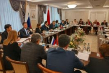 Член Совета Республики А.Шишкин принял участие в заседании Комиссии Парламентского Собрания по информационной политике