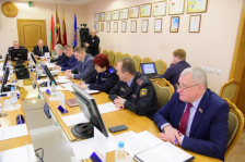 Член Совета Республики В.Маркевич принял участие в заседании Барановичского
райисполкома и встрече с трудовым коллективом