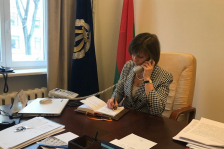 Член Совета Республики Е.Дулова провела «прямую телефонную линию»