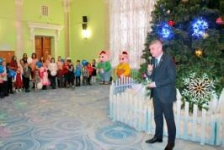 Член Совета Республики А.Неверов принял участие в благотворительной акции «Профсоюзы детям»