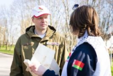 Член Совета Республики О. Романов принял участие в республиканском субботнике с активистами 
РОО «Белая Русь»

