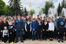 Члены Совета Республики Ф.Яшков и Т.Абель организовали поход в цирк для воспитанников Ельской вспомогательной школы-интерната