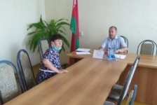 Член Совета Республики Ю.Наркевич провел выездной личный прием граждан