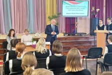 Член Совета Республики Ю.Деркач встретился с коллективом ГУО «Средняя школа № 42 г. Витебска им. Д.Ф.Райцева»