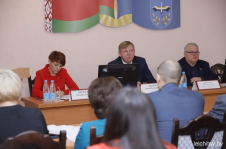 «Дисциплина и ответственность — основа успеха посевной». Андрей Кривоносов принял участие в заседании Лельчицкого райисполкома
