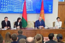 Председатель Совета Республики Н.Кочанова приняла участие во встрече Главы государства со студенческой молодежью