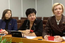 Член Совета Республики А.Смоляк приняла участие в сессии Гомельского областного Совета депутатов