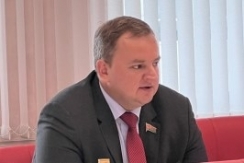 Член Совета Республики С.Анюховский выступил перед коллективом ОАО «Красный пищевик»