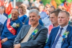 В.Гайдукевич принял участие в «Дожинках» в агрогородке Могильно Узденского района Минской области